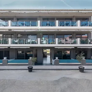 https://erifili-at-sarti-agora-apartments-studios.hotelschalkidiki.net